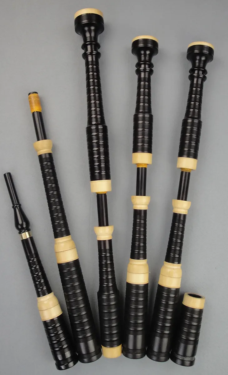 Atherton Md, 2014, Holly Mounts