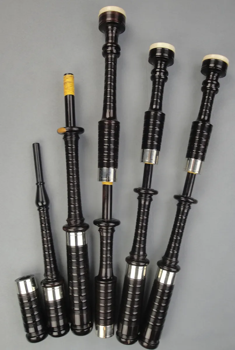 Chisholm (robertson), Circa 1940, African Blackwood, Nickel, Imitation Ivory