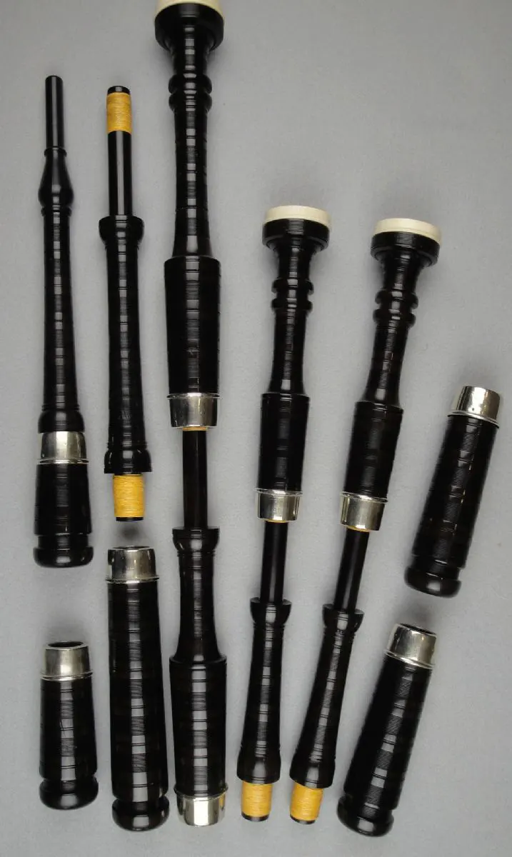 Circa 1940s Flat-combed Lawrie, Nickel Ferrules, Holly Caps