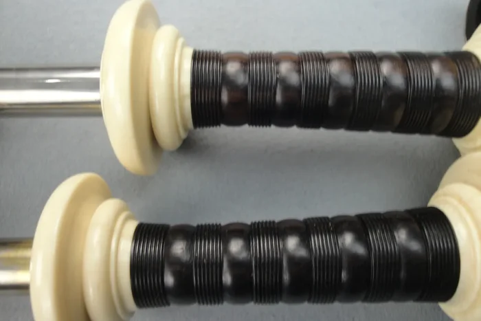 Henderson, Circa 1935, Imitation Ivory, Nickel, Ivory
