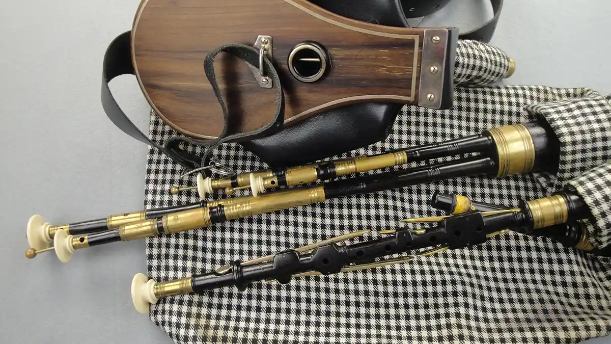 Northumbrian Smallpipes in F by David Burleigh