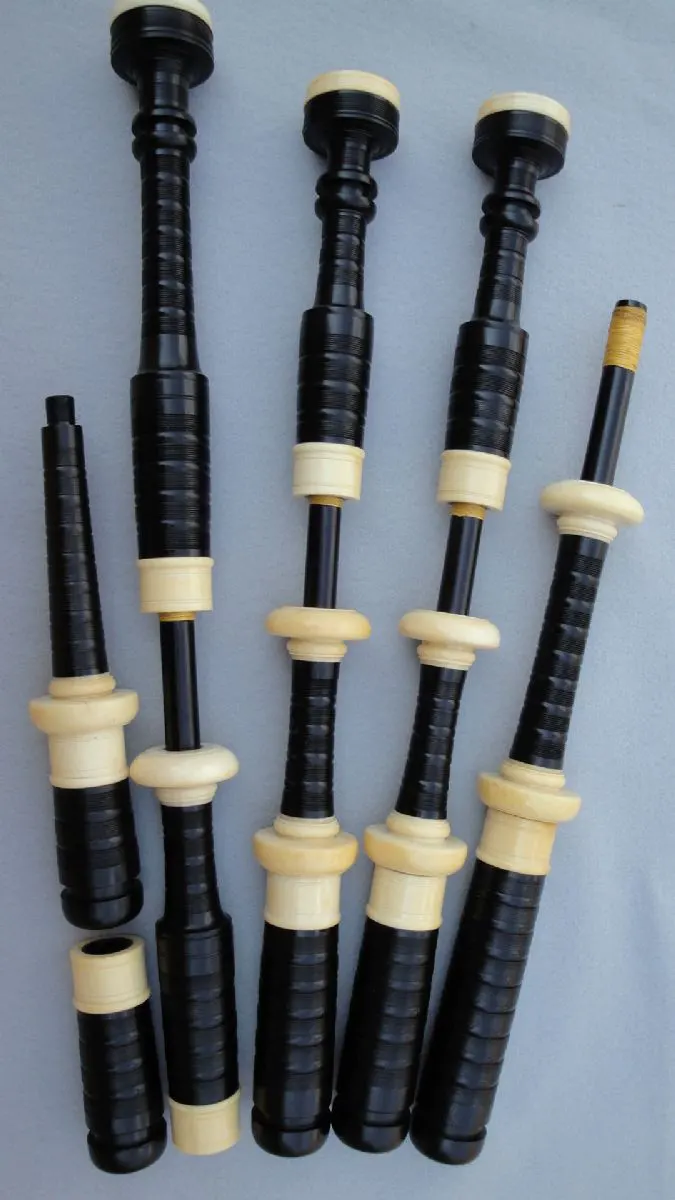 Robertson, Full Ivory, 1941