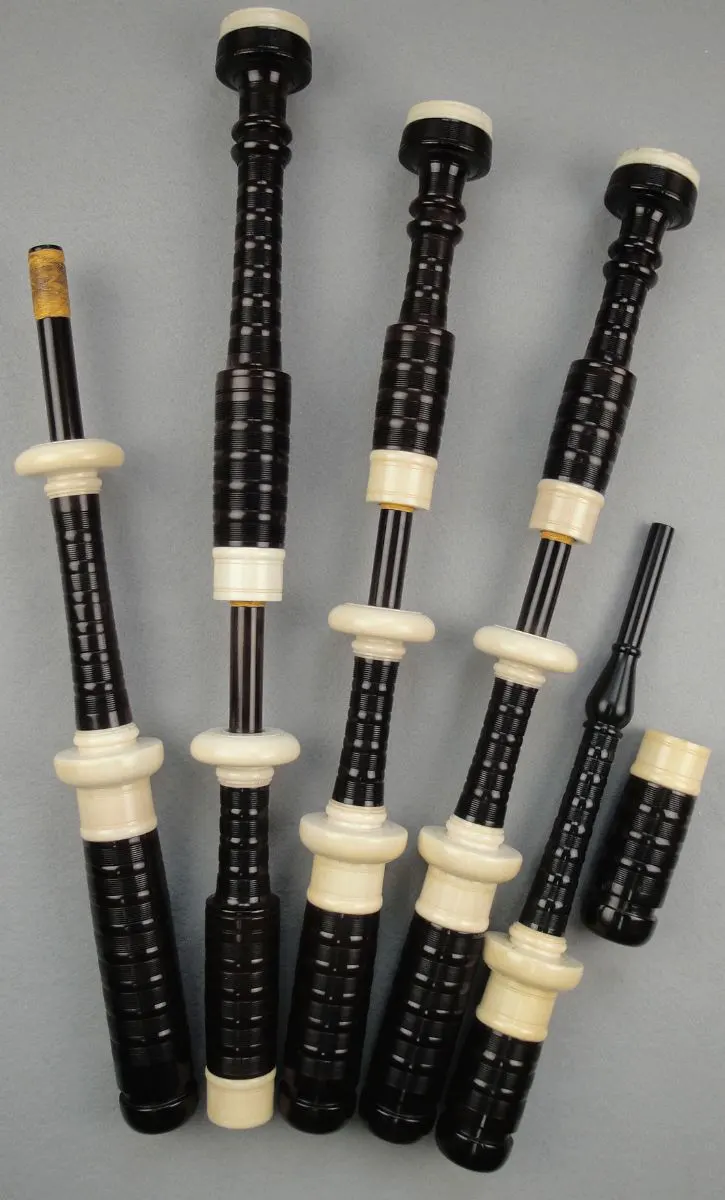 Robertson, Full Ivory, Circa 1940