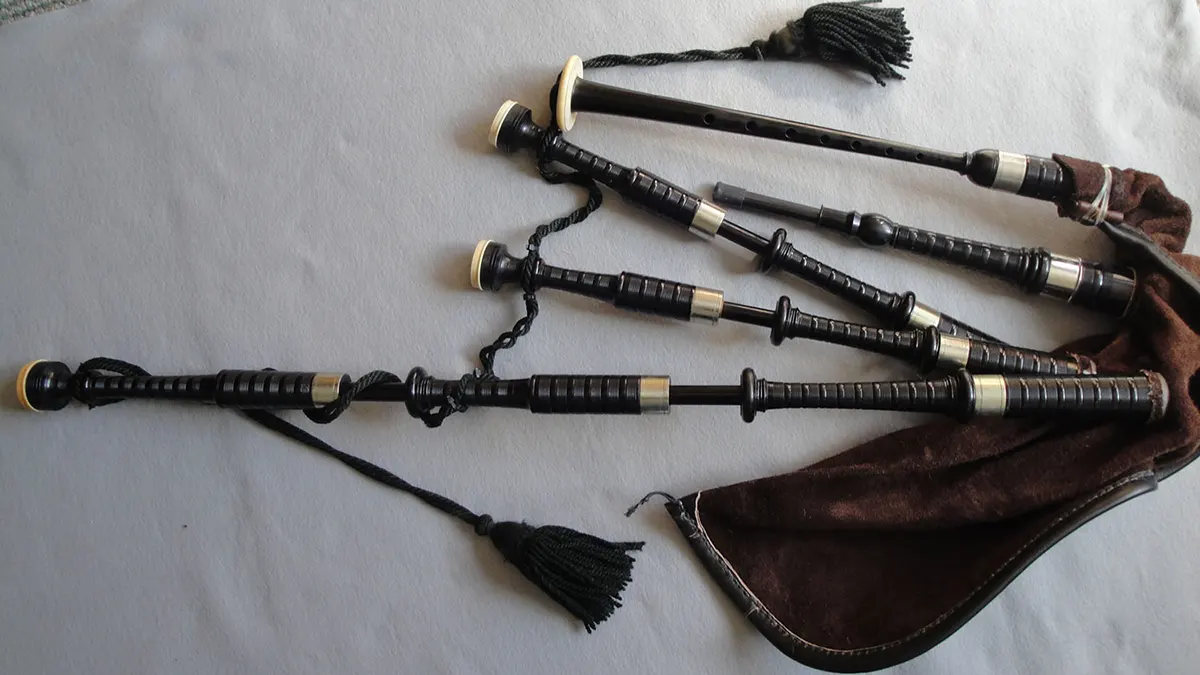 Thow 3/4 Set in Ebony, 1920s, Nickel Ferrules, Ivory Ring Caps