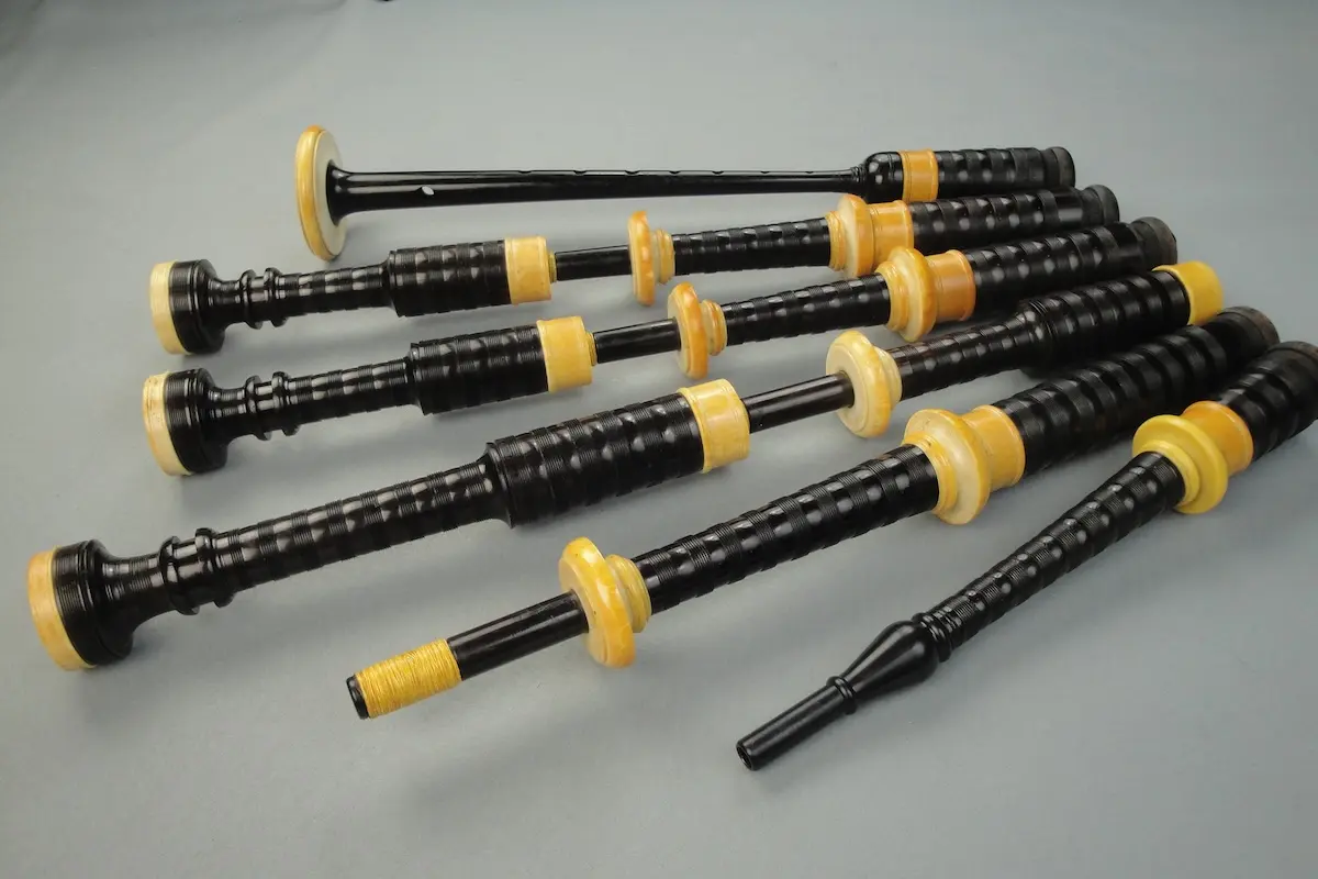 Grainger & Campbell, Circa 1960, Full Ivory