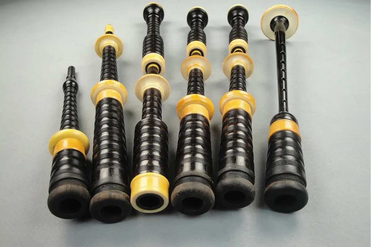 Grainger & Campbell, Circa 1960, Full Ivory