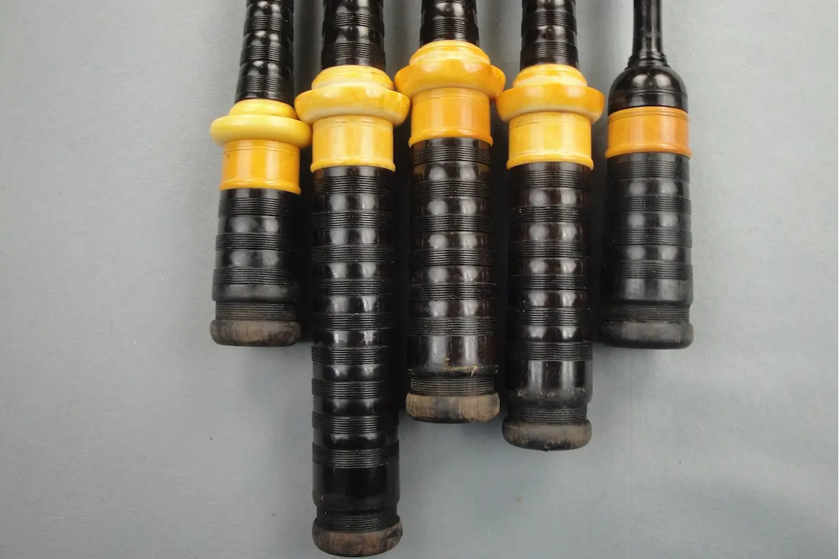 Grainger & Campbell, Circa 1960, Full Ivory