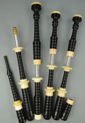 Henderson, Circa 1935, Full Ivory, Plain Silver Slides