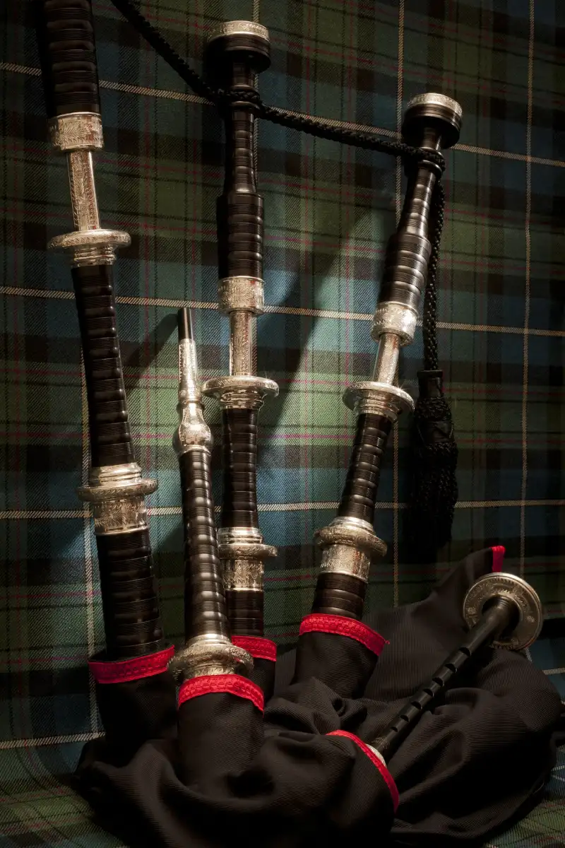 sl10 macrae bagpipes